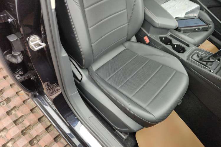 Used Volkswagen Lavida 2022 1.5L Automatic Comfort Edition Right Front Seat