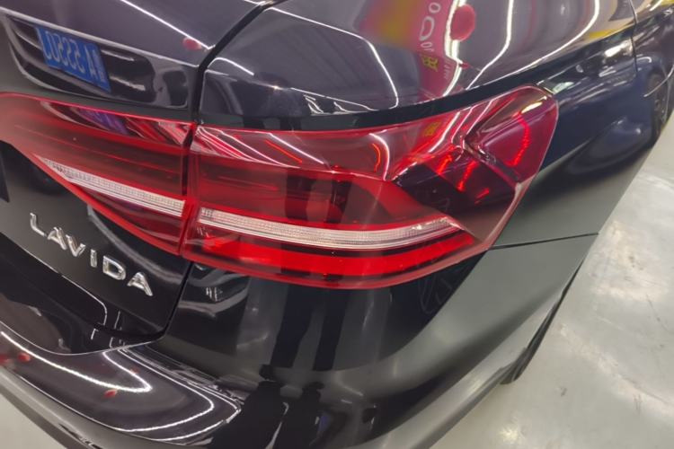 Used Volkswagen Lavida 2022 1.5L Automatic Comfort Edition Right Rear Taillight