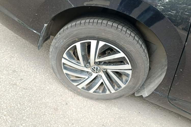 Used Volkswagen Lavida 2022 280TSI DSG Comfort Edition Right Rear Wheel Hub