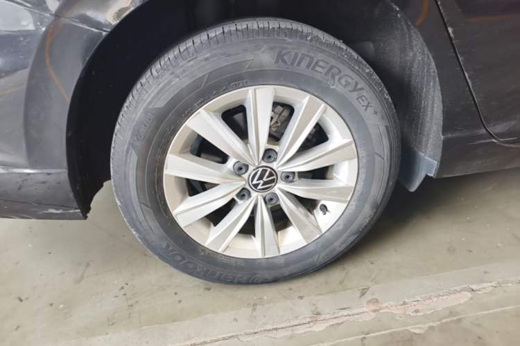 Used Volkswagen Lavida 2022 1.5L Automatic Fashion Edition Right Rear Wheel Hub
