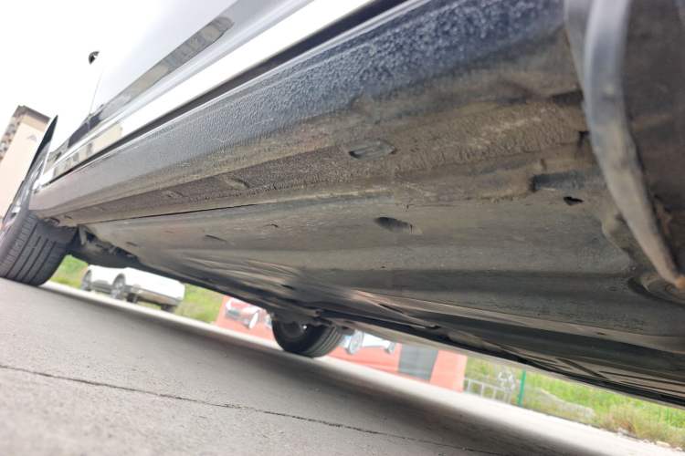 Used Volkswagen Lavida 2022 280TSI DSG Comfort Edition Right Side Sill