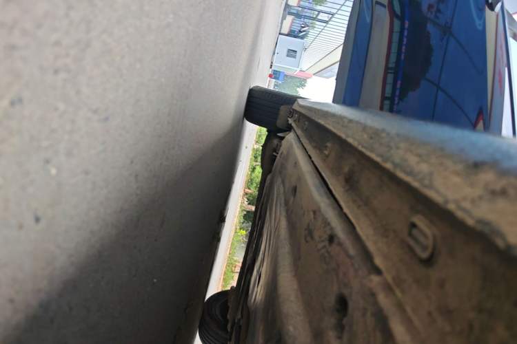 Used Volkswagen Lavida 2022 1.5L Automatic Comfort Edition Right Side Sill