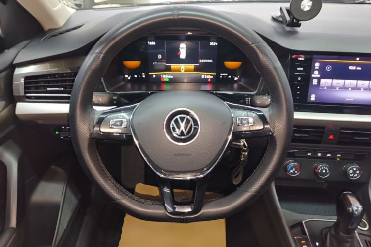 Used Volkswagen Lavida 2022 1.5L Automatic Comfort Edition Steering Wheel
