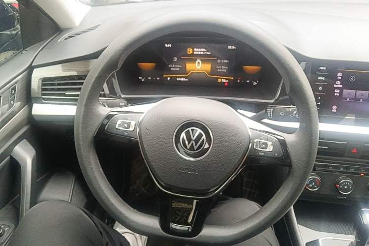 Used Volkswagen Lavida 2022 1.5L Automatic Comfort Edition Steering Wheel