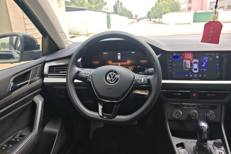 Used Volkswagen Lavida 2022 1.5L Automatic Comfort Edition Steering Wheel