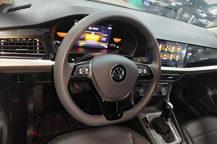 Used Volkswagen Lavida 2022 1.5L Automatic Comfort Edition Steering Wheel