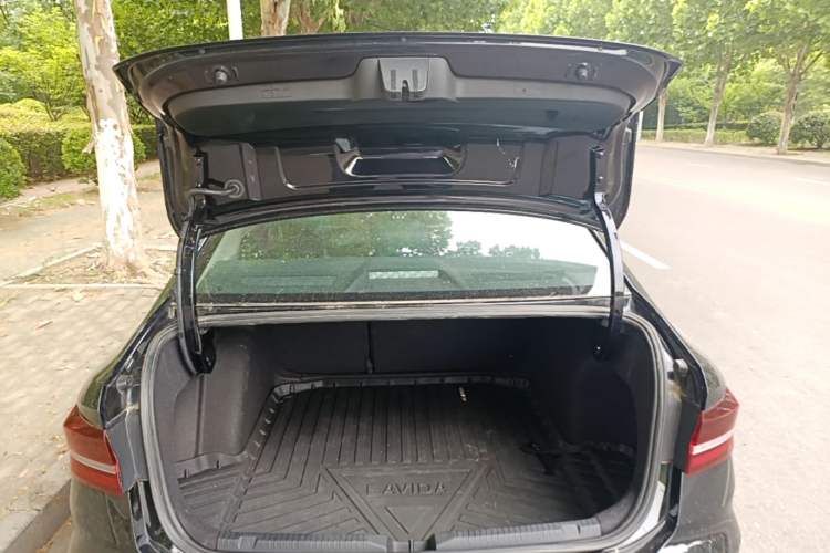 Used Volkswagen Lavida 2022 280TSI DSG Comfort Edition Trunk