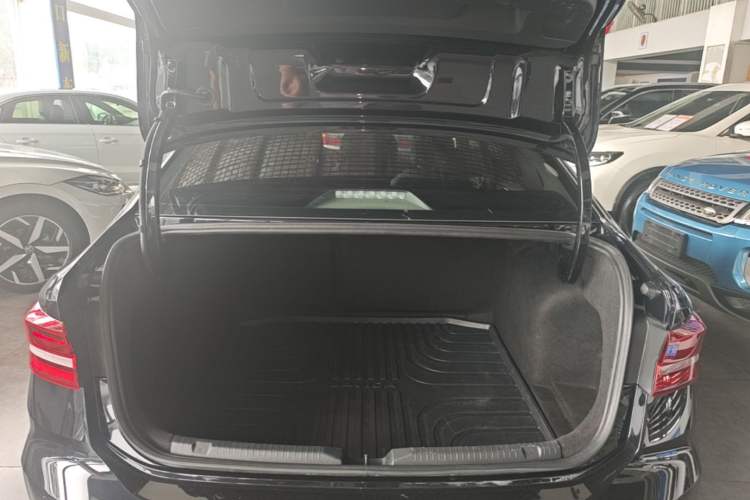 Used Volkswagen Lavida 2022 280TSI DSG Comfort Edition Trunk
