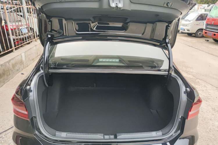 Used Volkswagen Lavida 2022 280TSI DSG Comfort Edition Trunk