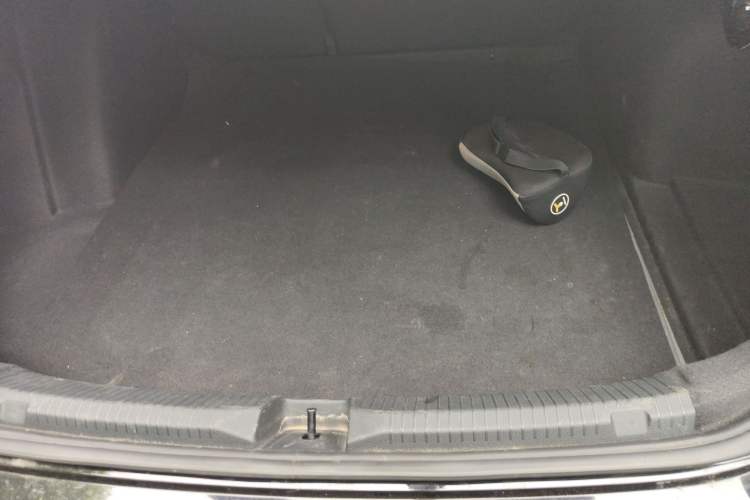 Used Volkswagen Lavida 2022 1.5L Automatic Comfort Edition Trunk