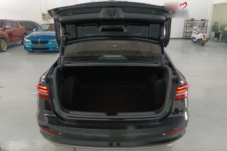 Used Volkswagen Lavida 2022 280TSI DSG Comfort Edition Trunk
