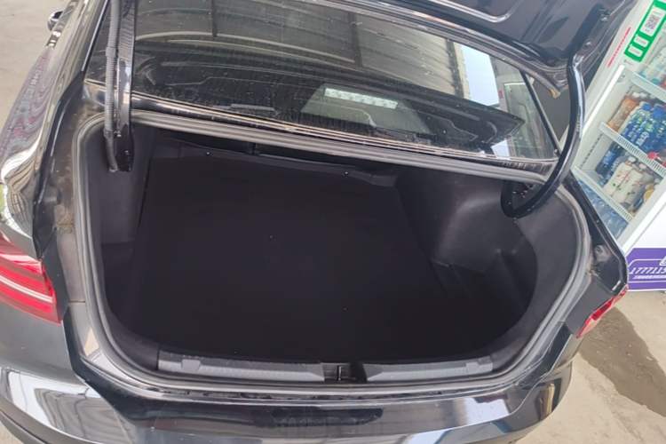 Used Volkswagen Lavida 2022 280TSI DSG Comfort Edition Trunk