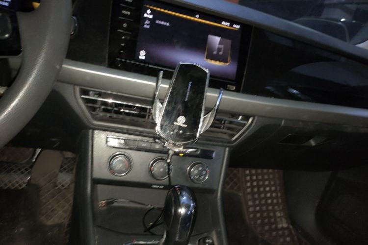Used Volkswagen Lavida 2022 280TSI DSG Comfort Edition Audio And AC Panel