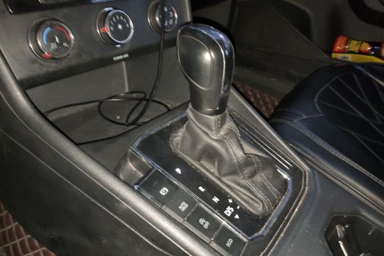 Used Volkswagen Lavida 2022 280TSI DSG Comfort Edition Gear Lever