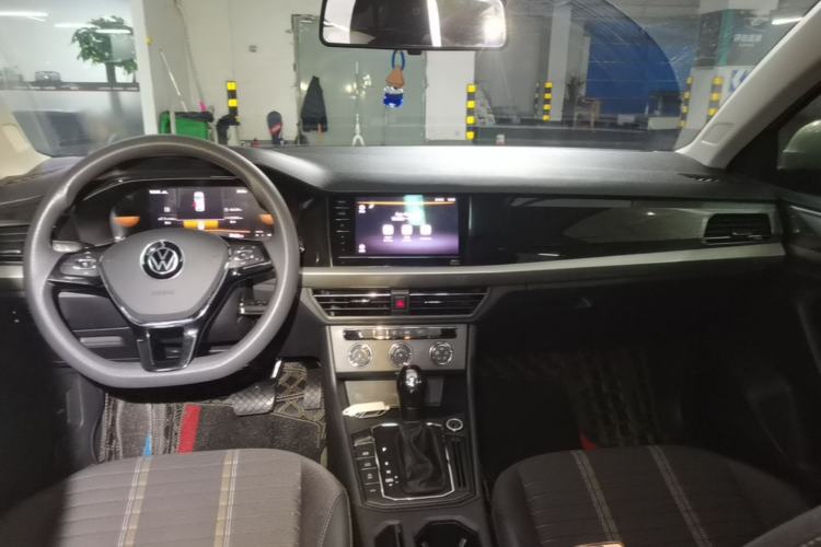 Used Volkswagen Lavida 2022 280TSI DSG Comfort Edition Center Console