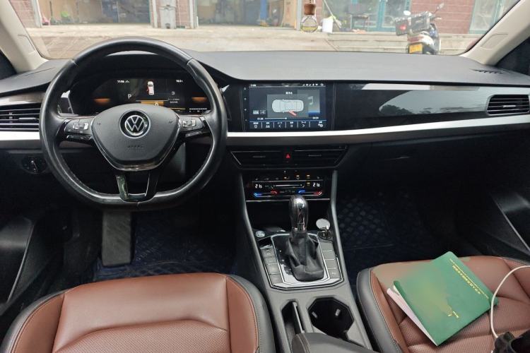 Used Volkswagen Lavida 2022 280TSI DSG Luxury Edition Center Console
