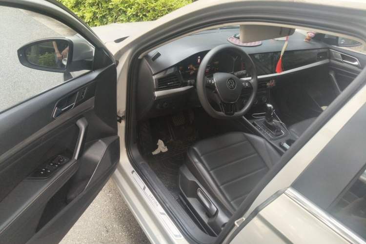 Used Volkswagen Lavida 2022 1.5L Automatic Comfort Edition Driver Seat