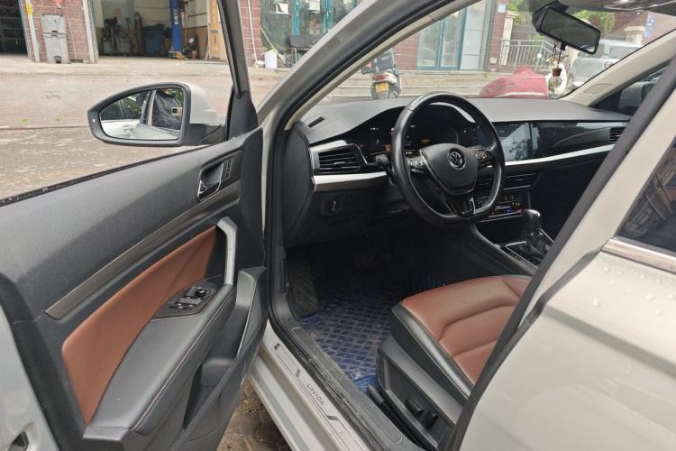Used Volkswagen Lavida 2022 280TSI DSG Luxury Edition Driver Seat