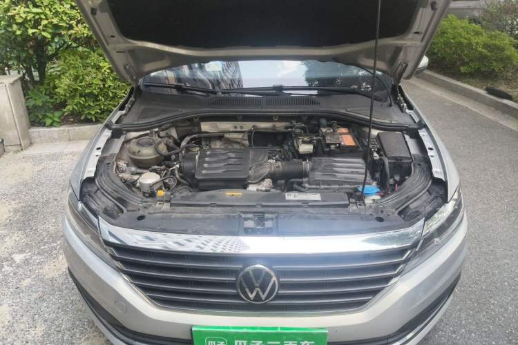 Used Volkswagen Lavida 2022 1.5L Automatic Comfort Edition Engine Bay