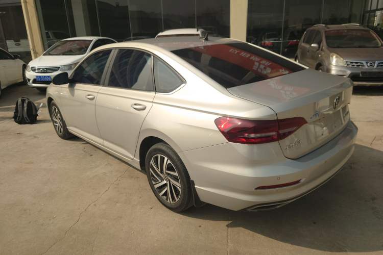 Used Volkswagen Lavida 2022 1.5L Automatic Vision Edition Exterior 2