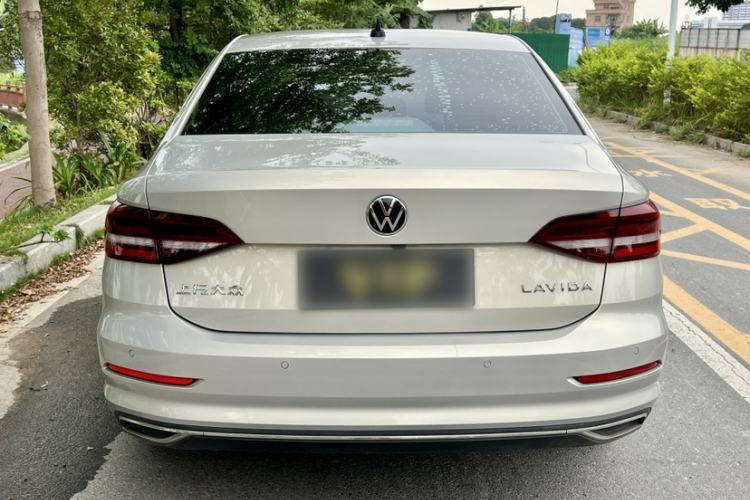 Used Volkswagen Lavida 2022 1.5L Automatic Comfort Edition Exterior 4