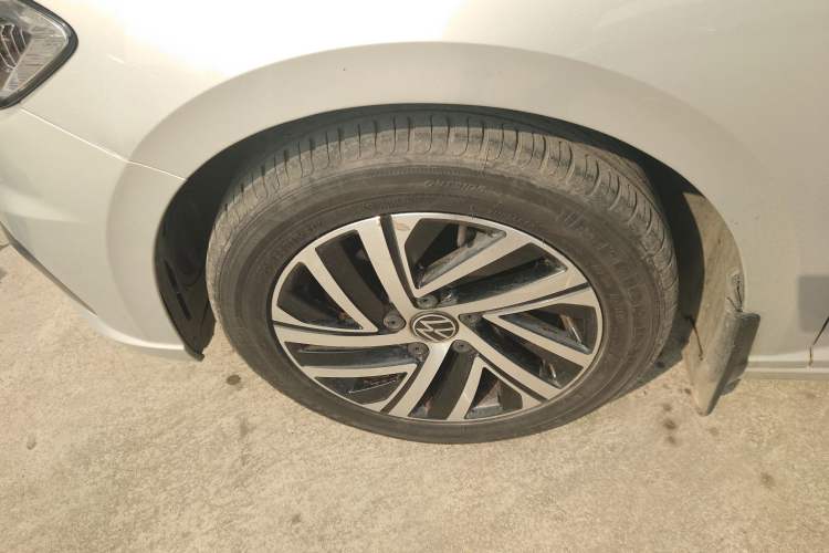 Used Volkswagen Lavida 2022 1.5L Automatic Vision Edition Exterior 4