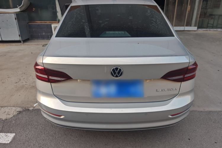 Used Volkswagen Lavida 2022 1.5L Automatic Comfort Edition Exterior 4
