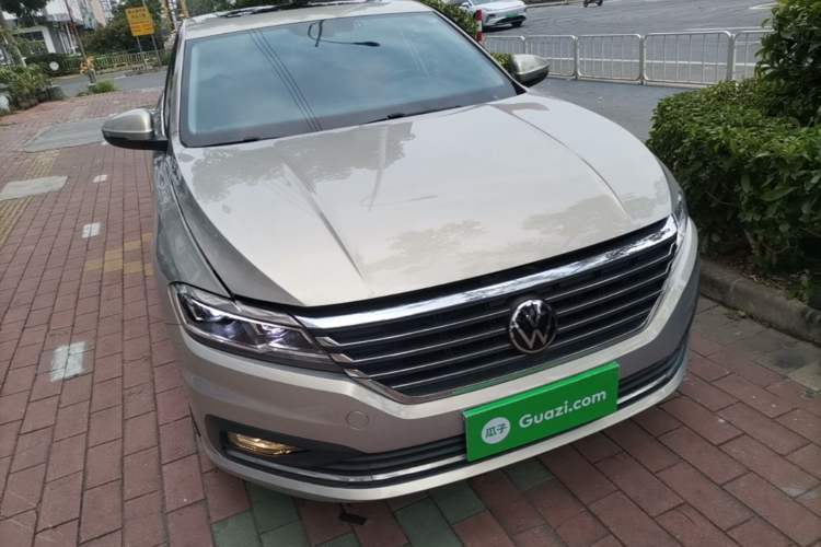 Used Volkswagen Lavida 2022 1.5L Automatic Comfort Edition Front Right 45 Deg