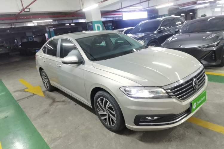 Used Volkswagen Lavida 2022 280TSI DSG Comfort Edition Front Right 45 Deg