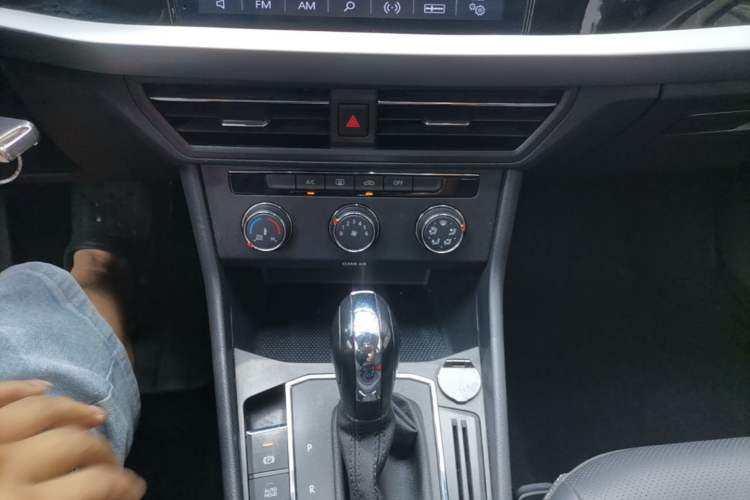 Used Volkswagen Lavida 2022 1.5L Automatic Comfort Edition Gear Lever