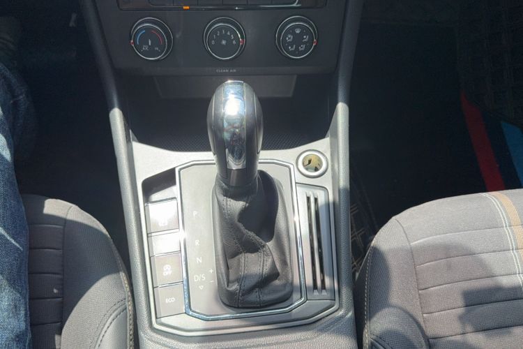 Used Volkswagen Lavida 2022 280TSI DSG Comfort Edition Gear Lever