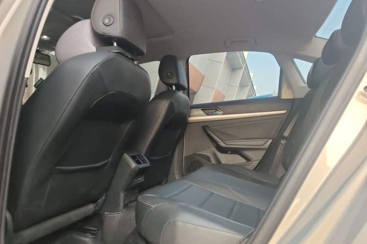 Used Volkswagen Lavida 2022 1.5L Automatic Comfort Edition Interior 2