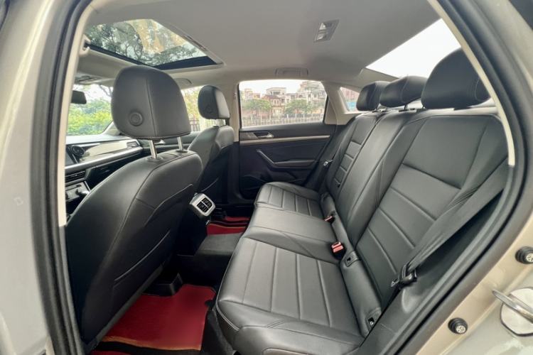 Used Volkswagen Lavida 2022 1.5L Automatic Comfort Edition Interior 3