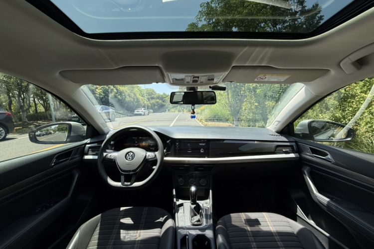 Used Volkswagen Lavida 2022 280TSI DSG Comfort Edition Interior 4