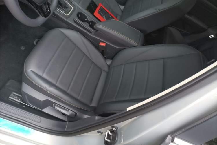 Used Volkswagen Lavida 2022 1.5L Automatic Comfort Edition Left Front Seat