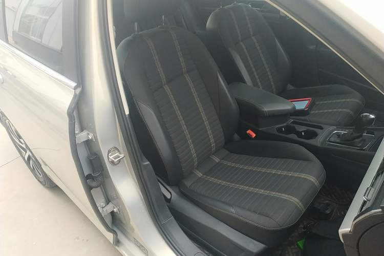 Used Volkswagen Lavida 2022 280TSI DSG Comfort Edition Right Front Seat