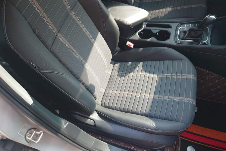 Used Volkswagen Lavida 2022 1.5L Automatic Vision Edition Right Front Seat