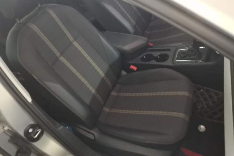 Used Volkswagen Lavida 2022 280TSI DSG Comfort Edition Right Front Seat