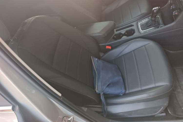 Used Volkswagen Lavida 2022 1.5L Automatic Comfort Edition Right Front Seat