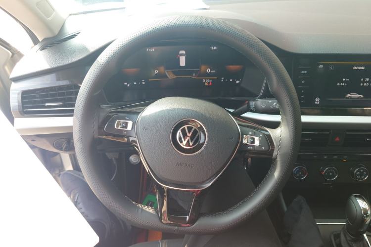 Used Volkswagen Lavida 2022 1.5L Automatic Vision Edition Steering Wheel
