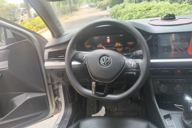 Used Volkswagen Lavida 2022 1.5L Automatic Comfort Edition Steering Wheel