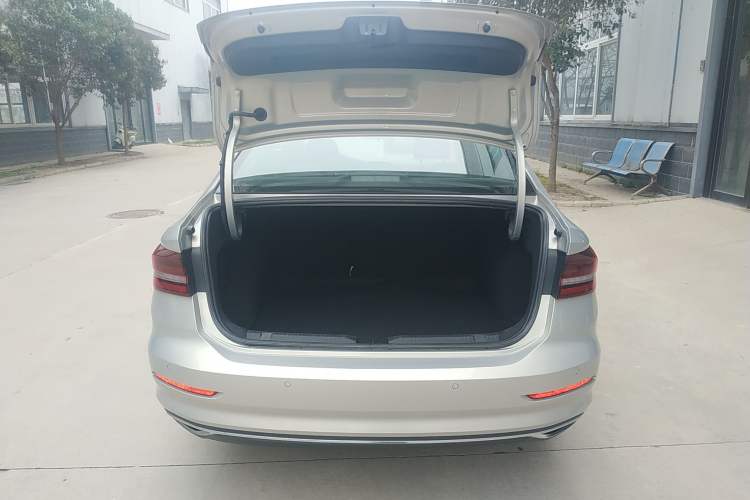 Used Volkswagen Lavida 2022 280TSI DSG Comfort Edition Trunk