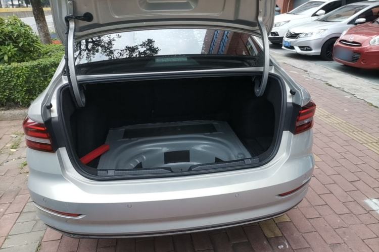 Used Volkswagen Lavida 2022 1.5L Automatic Comfort Edition Trunk