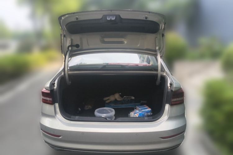 Used Volkswagen Lavida 2022 1.5L Automatic Comfort Edition Trunk