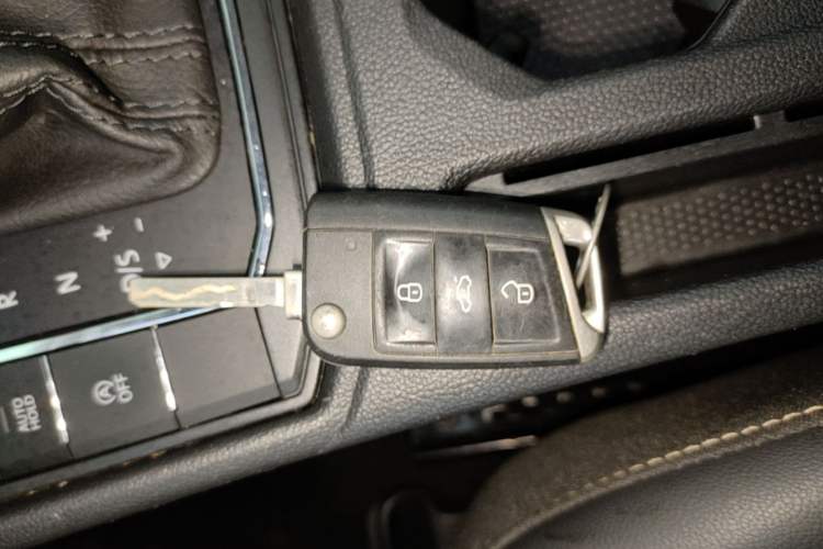 Used Volkswagen Lavida 2022 1.5L Automatic Comfort Edition Vehicle Key