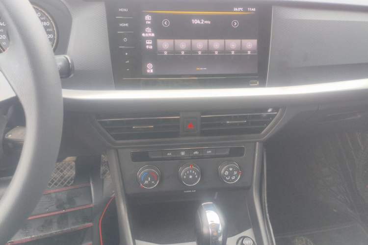 Used Volkswagen Lavida 2022 1.5L Automatic Fashion Edition Audio And AC Panel