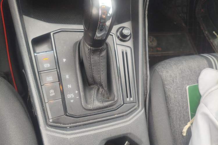 Used Volkswagen Lavida 2022 1.5L Automatic Fashion Edition Gear Lever