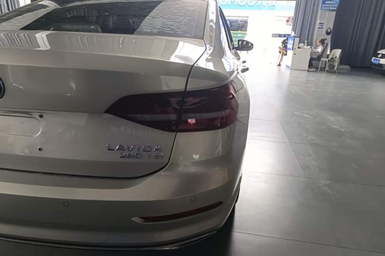 Used Volkswagen Lavida 2022 280TSI DSG Comfort Edition Right Rear Taillight