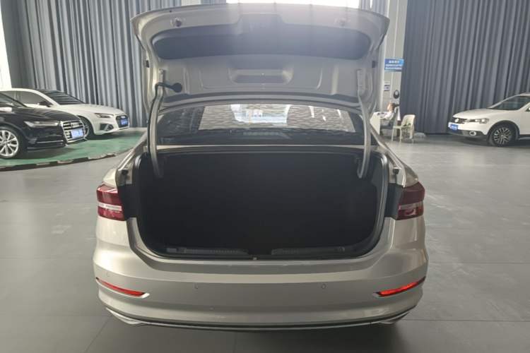 Used Volkswagen Lavida 2022 280TSI DSG Comfort Edition Trunk