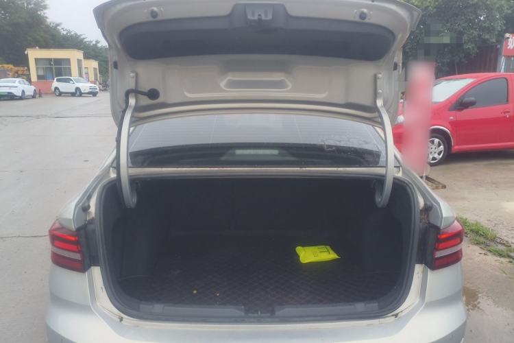 Used Volkswagen Lavida 2022 1.5L Automatic Fashion Edition Trunk